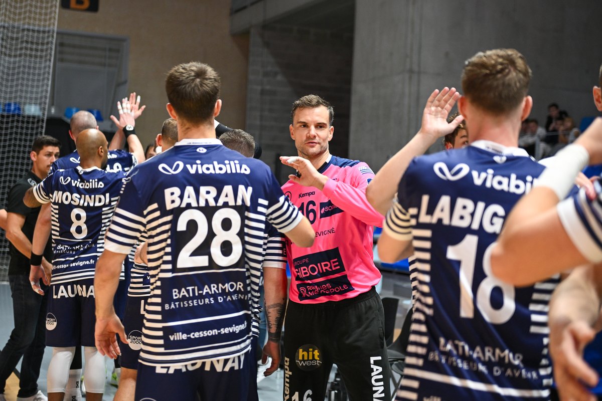 crmhb's tweet photo. 𝗟’𝗔𝗩𝗔𝗡𝗧 𝗠𝗔𝗧𝗖𝗛 🔎
Les Irréductibles se déplacent à Montpellier demain à 20h, pour la 10ème journée de Liqui Moly Starligue 🏆
↪️ Présentation du match, des enjeux 📄
📲 https://t.co/Pu9LDdB8tQ
#MONCES | #LesIrréductibles 🔵⚪️ https://t.co/a1emEuEGXX