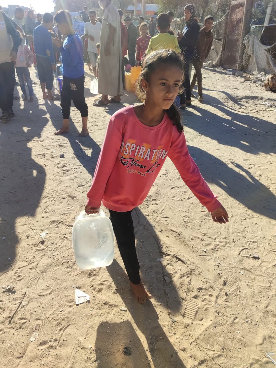 Prices are very high 💔🚨

The food is very expensive 💔🚨

The water is polluted and unhealthy 🚨💔

A clean water bottle costs $5 🚨💔

I need water 🚨💔gofundme.com/f/support-nour…