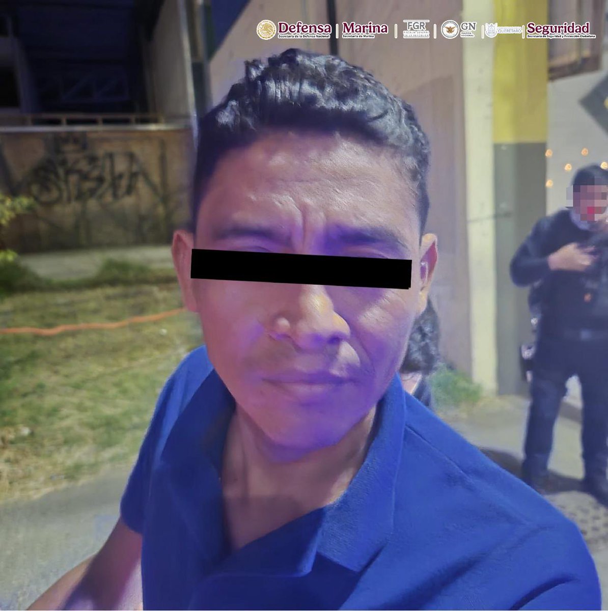 Con labores de investigación y coordinación del Gabinete de Seguridad @SEDENAmx, <a href="/SEMAR_mx/">SEMAR México</a>, <a href="/FGRMexico/">FGR México</a>, <a href="/GN_MEXICO_/">Guardia Nacional</a> y con el apoyo de <a href="/POESQro/">POES Querétaro</a>, a través del CNI personal de <a href="/SSPCMexico/">Secretaría de Seguridad y Protección Ciudadana</a> detuvo a  tres personas; entre ellas el líder de una célula generadora de violencia en el