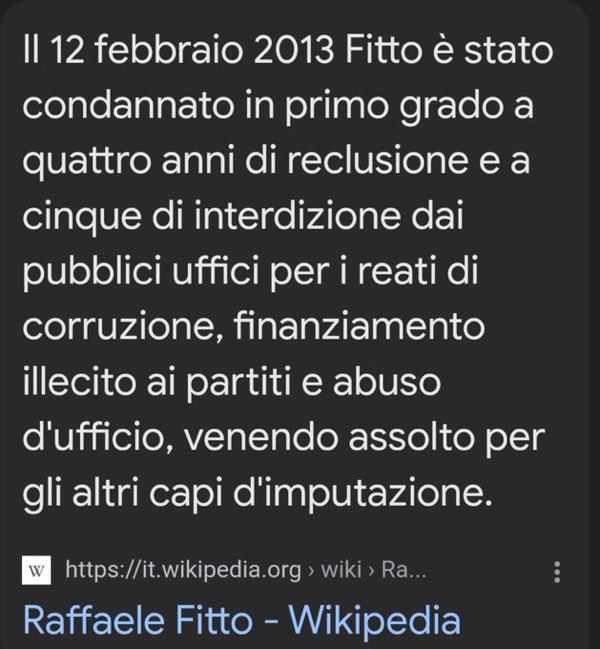 bundolo48's tweet photo. @lisameyerildra1 @axiafashion dichiarazioni in linea col personaggio #ceffo #fitto https://t.co/sttcUjLLLH