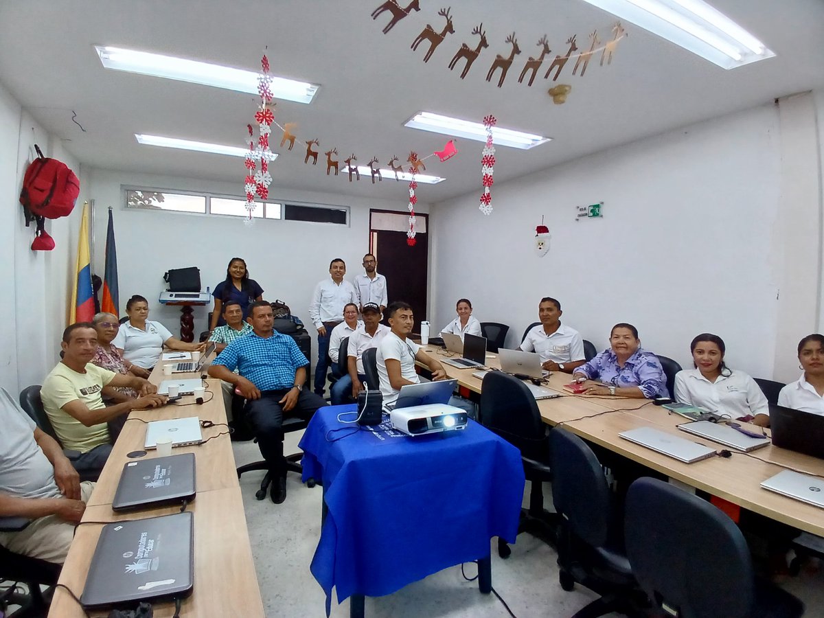 ANDREA BUSTAMANTE tweet media