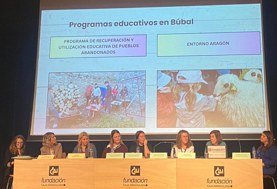 ▶️ Ana Puzo y Nuria Fortuño del Programa de Recuperación y Utilización Educativa de Pueblos Abandonados (PRUEPA) Búbal de Huesca nos presentan “Búbal. Un espacio público educativo para el bienestar de los adolescentes”

#RAPPS2024