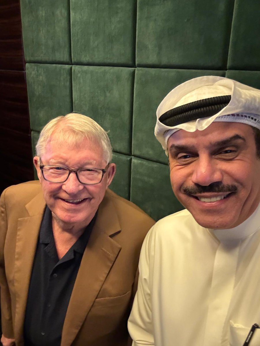 MohdAlqahtany's tweet photo. With the legendary Sir Alex Ferguson in Bahrain today ❤️
#ManUnited #alex_ferguson
#ManchesterUnited https://t.co/wSVmwsN5mk