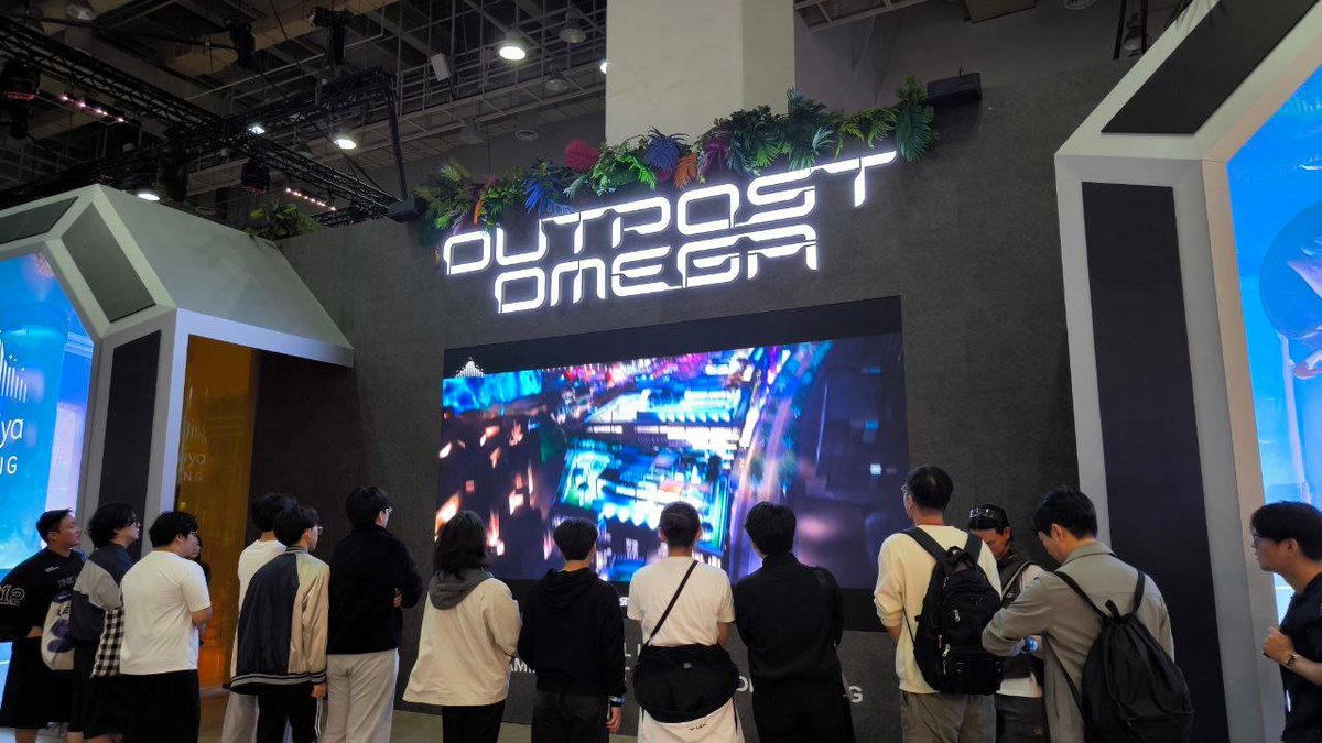 🎸🔥 <a href="/alfredobarcena/">Alfredo Bárcena Gutiérrez de Terán ⚡</a>  is on a roll, rocking the stage at <a href="/gstar_official_/">G-STAR.gameshow.official</a> Korea—the biggest gaming fair in the country! 🇰🇷🎮  

He’s out there spreading the word about our project, connecting with industry leaders, and showing everyone what the future of on-chain gaming looks