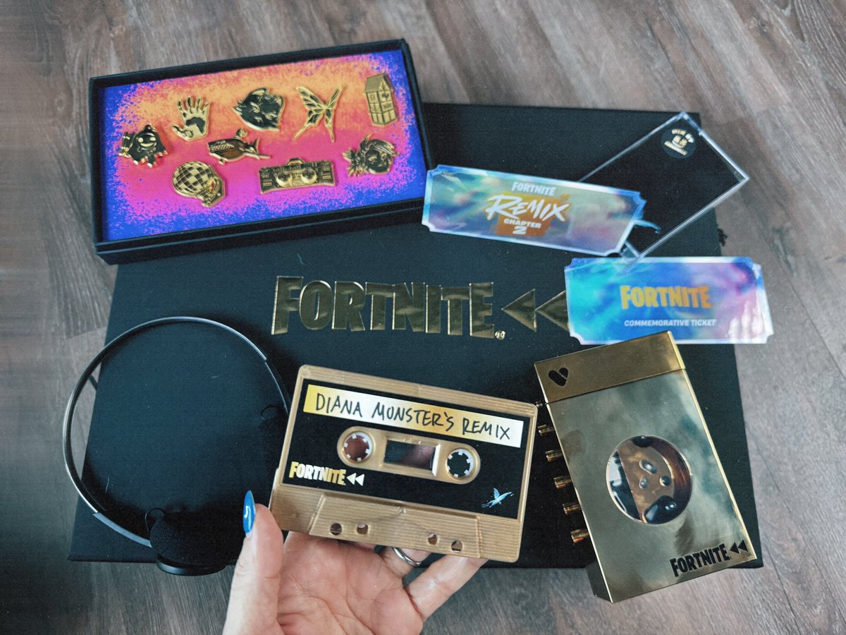 Tengo mi propio casette de Fortnite 😱 y lo que escuché me dejó 🤯 Hoy subiré el Unboxing de este REMIX kit. Muchas gracias <a href="/Fortnite_ES/">Fortnite_ES</a> por este detallazo!!! 🫶🏻🩷