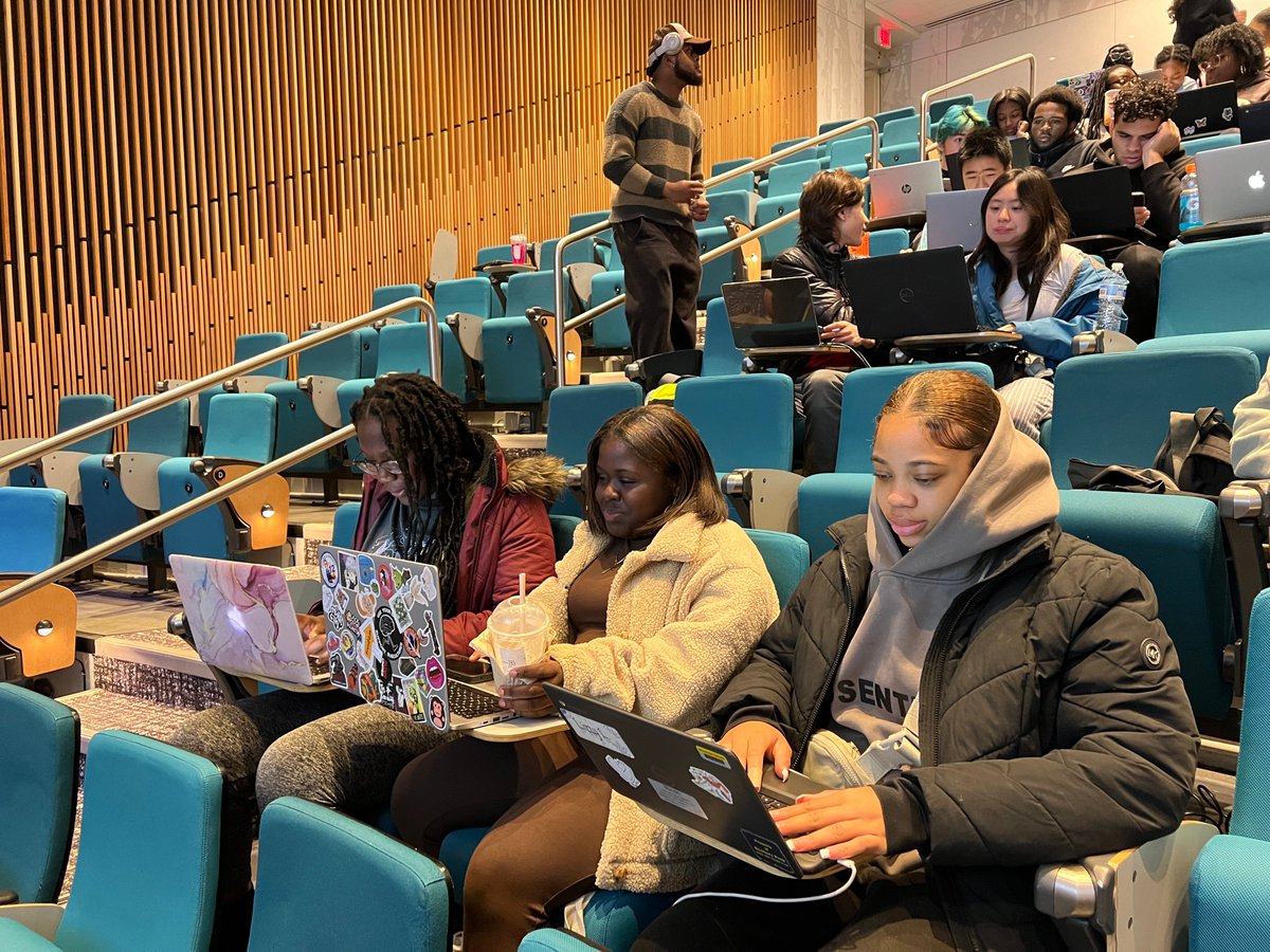 Camp Harbor View tweet media