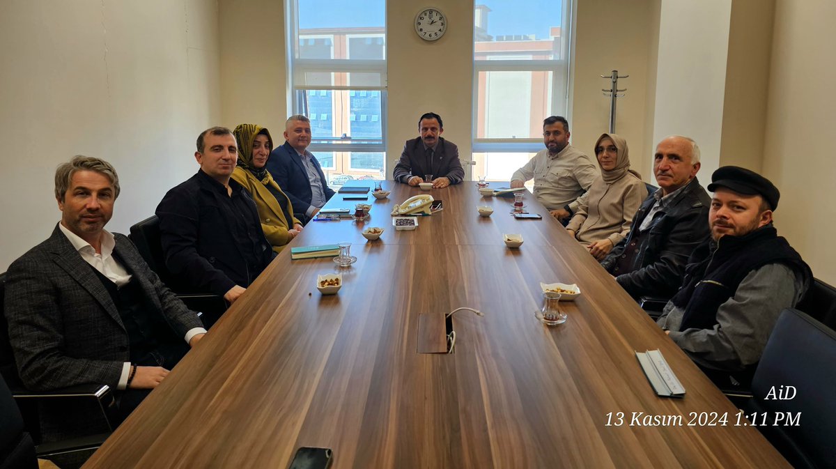 Üniversitemiz Lisansüstü Eğitim Enstitüsü Müdürü Prof. Dr. Adem BELDAĞ ve ekibi,Fakültemizde yürütülen lisansüstü programlara dair görüş alışverişi için misafirimiz oldular.Kaliteli eğitim ve mevzuat geliştirme konularının ele alındığı toplantı için kendilerine teşekkür ediyoruz.