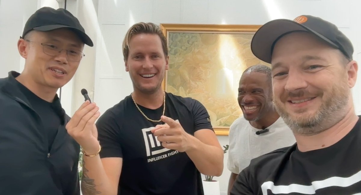 Interviewing <a href="/CryptoHayes/">Arthur Hayes</a> with <a href="/DreamerDFK/">Dreamer🔺</a> and some guy named <a href="/cz_binance/">CZ 🔶 BNB</a> crashed it 🤣

Interview will be posted in a couple days 🤝