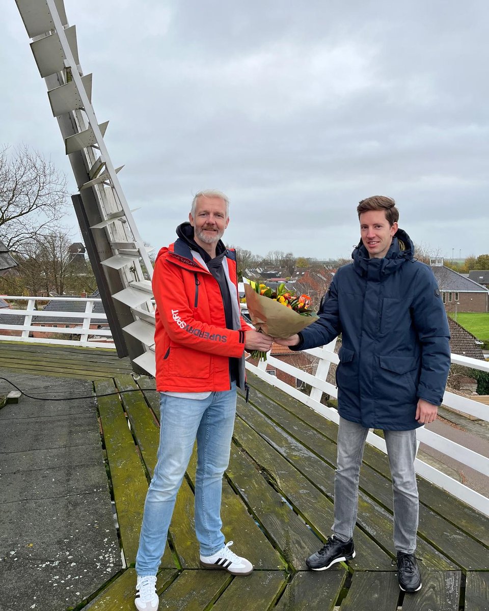 📢 Nieuwe molenaar voor gemeente Westerkwartier! 
Lars Faber is geslaagd voor zijn molenaarsdiploma en sluit zich aan bij de molenaars die op de molens van de gemeente Westerkwartier actief zijn! Welkom Lars, en veel succes op de molens van onze gemeente! 🌾