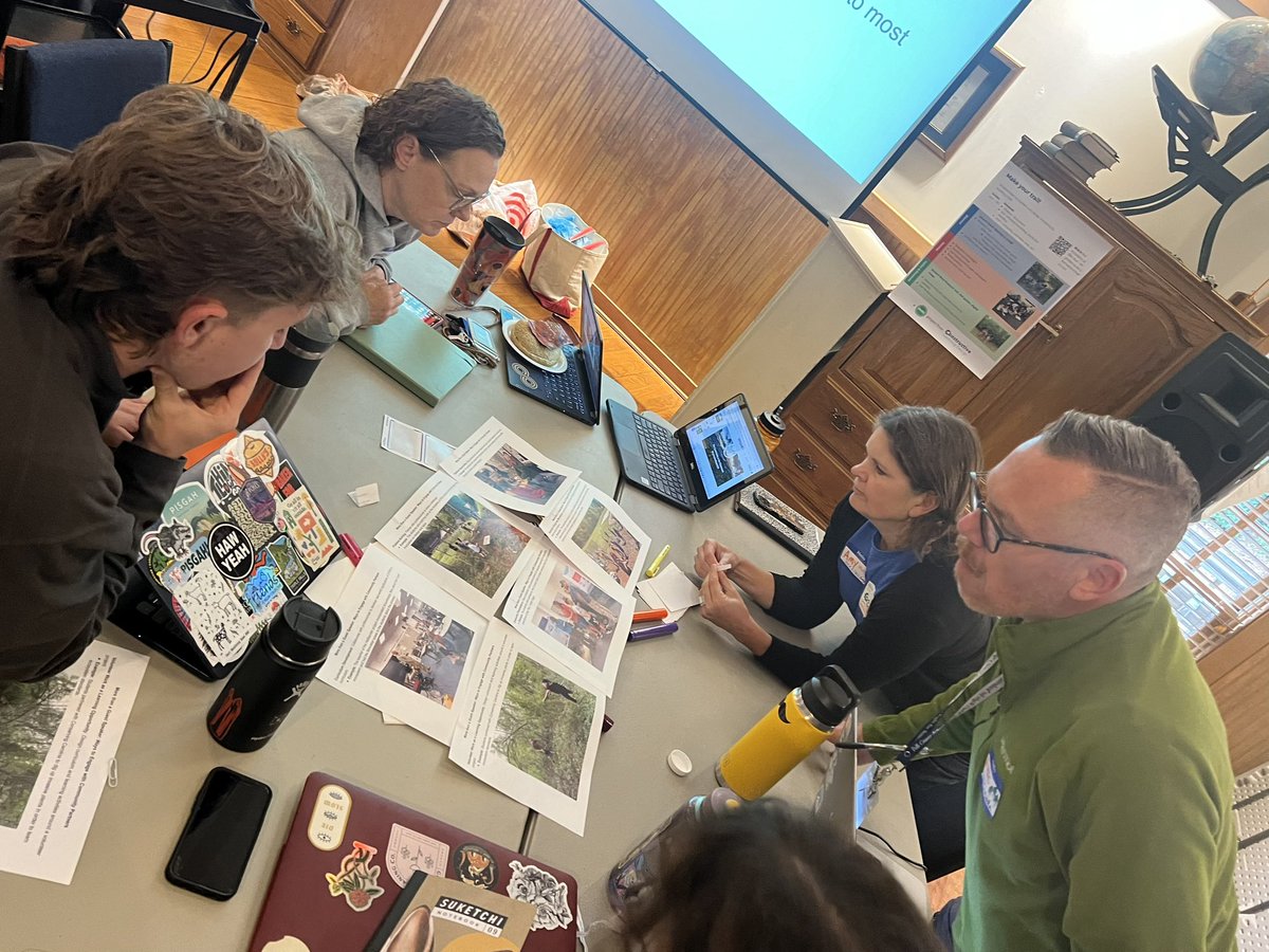 RootEdNC's tweet image. Another fun RootEd Launch is in the books! Our teachers worked with 75 fifth graders from Fletcher Elementary to clear a trail behind their school. Stay tuned for the next steps with this project, as well as all of the awesome work from the rest of the RootEd cohort!