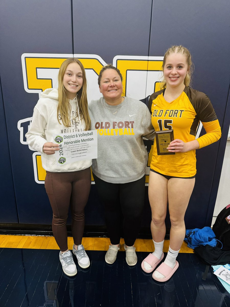 OF Volleyball (@ofstockadervb) on Twitter photo All District All-Star game last night <a href="/ryensmith21/">Ryen Smith</a> had a great time playing in it while receiving her 1st Team All-District award and Lexi Bowman came to cheer her on and received her 3rd Team All-District Award!! #proudcoach ๐ค๐๐ All District All-Star game last night <a href="/ryensmith21/">Ryen Smith</a> had a great time playing in it while receiving her 1st Team All-District award and Lexi Bowman came to cheer her on and received her 3rd Team All-District Award!! #proudcoach ๐ค๐๐