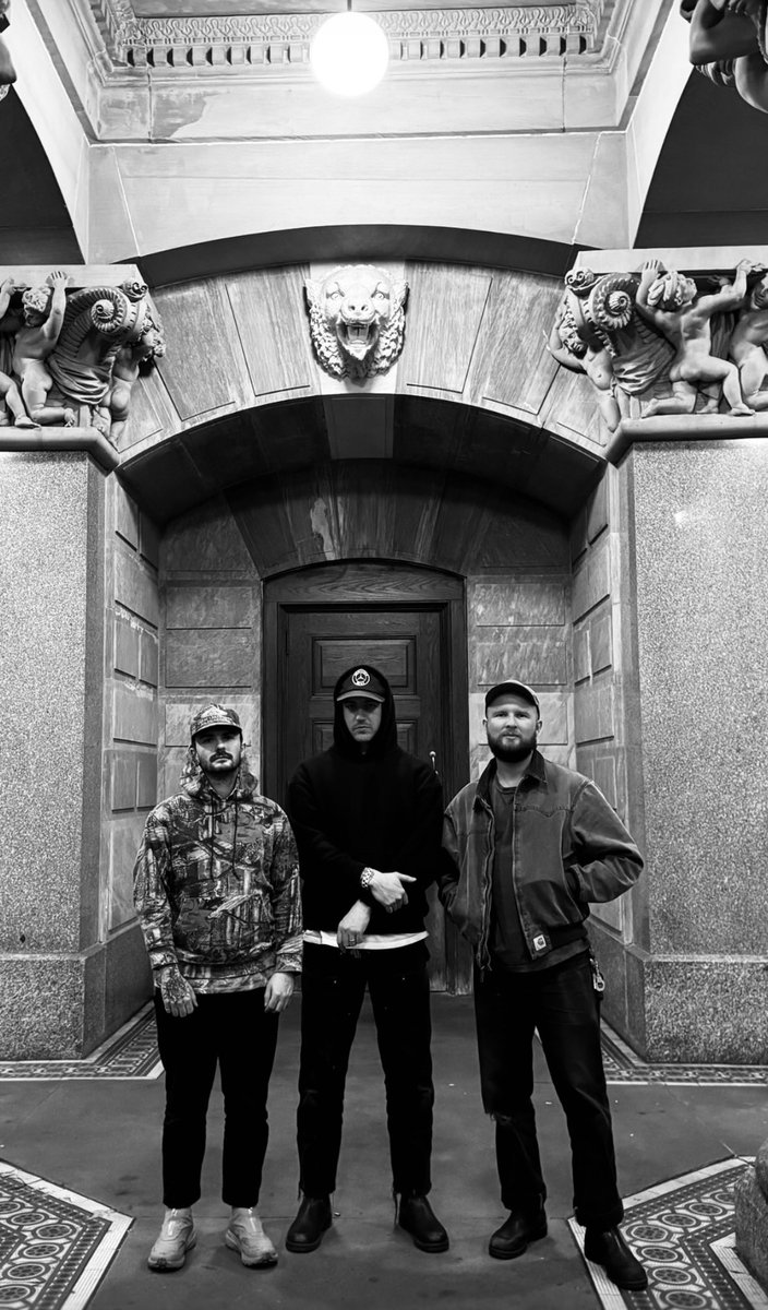 LOCKSTEP (@lockstepnoise) on Twitter photo THANKS FOR LOCKING IN W THE DOGS THIS YEAR. WE GOT SOME SHIT FOR YALL IN 2025 THANKS FOR LOCKING IN W THE DOGS THIS YEAR. WE GOT SOME SHIT FOR YALL IN 2025
