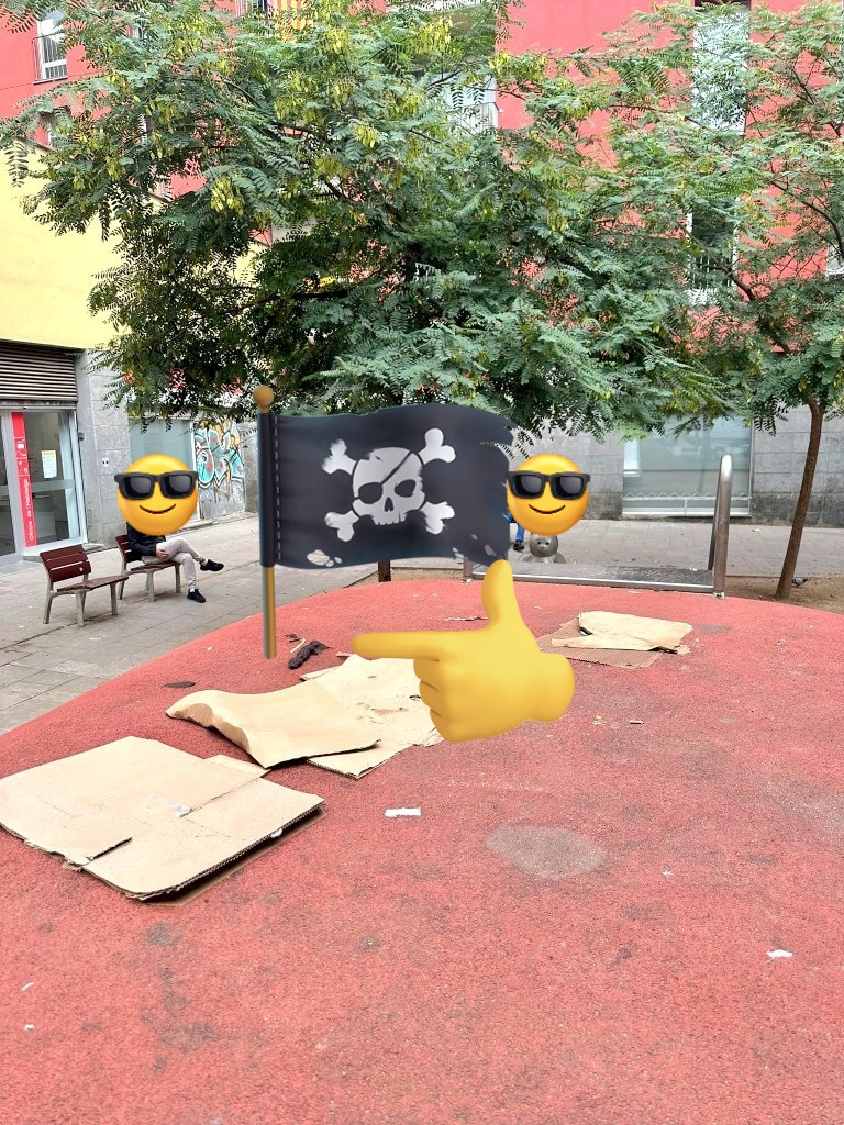 Merda sobre les piràmides del parc infantil de Pl Salvador Seguí.
Quin fàstic de barri!
<a href="/barcelona_010/">Barcelona 010</a> <a href="/Bcn_CiutatVella/">Districte de Ciutat Vella</a> <a href="/jaumecollboni/">Jaume Collboni</a> <a href="/Albert_Batlle_B/">Albert Batlle</a>