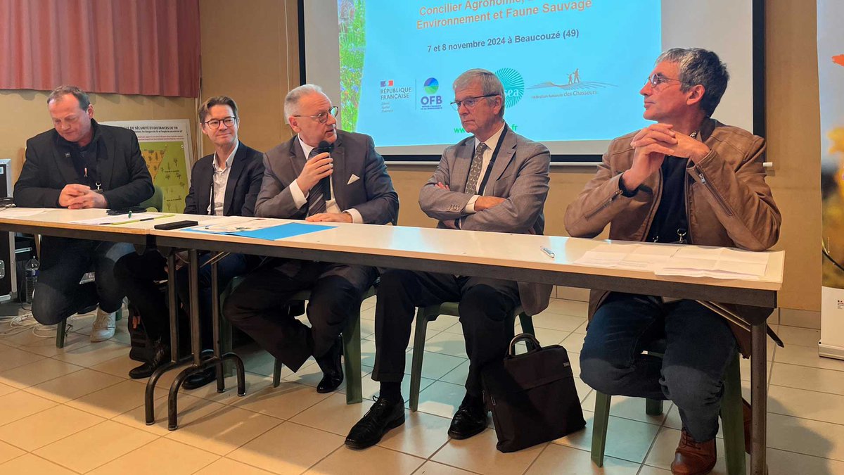 La Fédération Nationale des Chasseurs a participé à la journée technique nationale Agrifaune, le 7 novembre, à Beaucouzé. Un moment clé pour renforcer l’engagement des chasseurs avec l’<a href="/OFBiodiversite/">Office français de la biodiversité</a>, les chambres d’Agriculture et la <a href="/FNSEA/">La FNSEA</a> en faveur d'une biodiversité durable