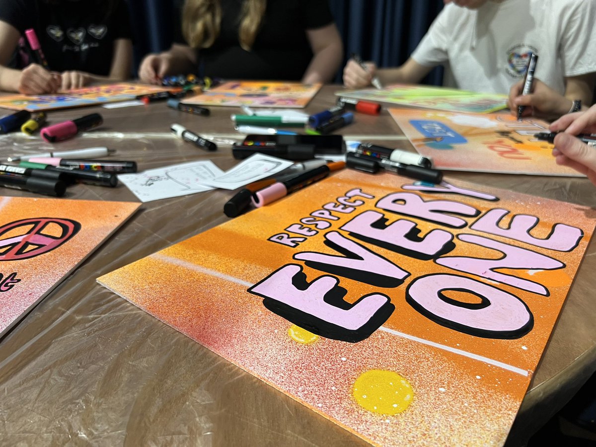Songwriting, animation, graffiti art and making self-soothe boxes for mental health are just a few ways young people have been educating themselves around bullying today 👏

Here’s a snapshot of just a few workshops from the Norfolk Youth Against Bullying conference today 🎉