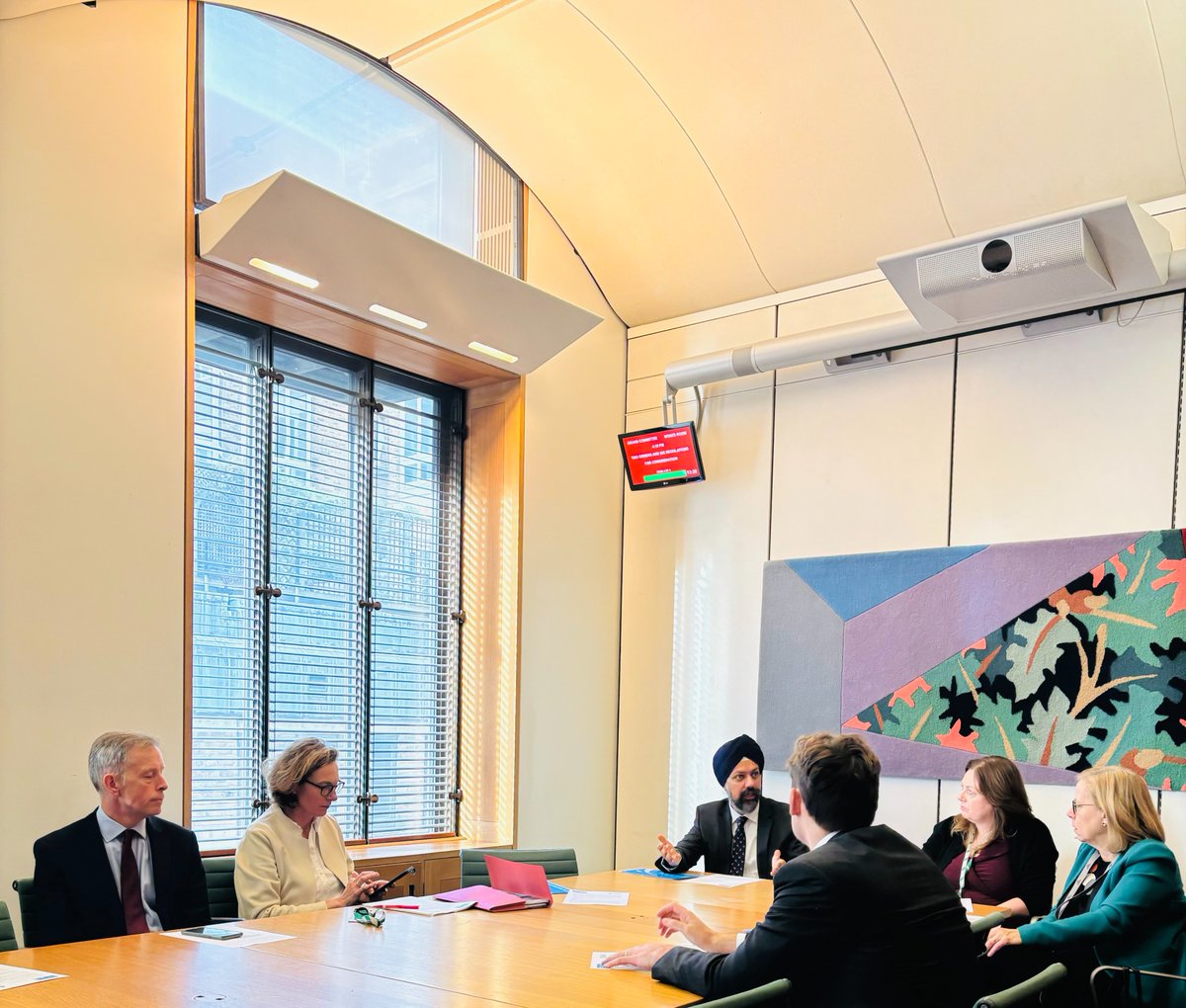Delighted to be re-elected Chair of the All-Party Parliamentary Group for Western Rail Link to Heathrow.

This 4 mile link will connect 20% of Brits to within one interchange of nation’s main port and huge economic and environmental benefits for Slough and beyond.
#HeathrowByRail