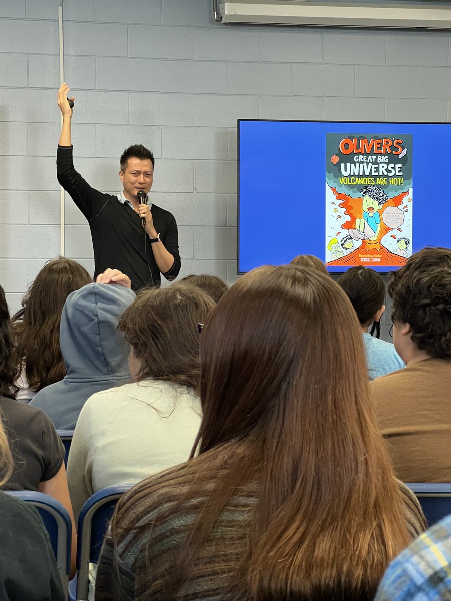 lmamerson's tweet image. Confessions of a former ELA teacher: I ditched the classroom walks to meet Dr. Cham! He’s a robotics engineer &amp;amp; writes science-based stories for kids! Thank you ⁦@BMSBears⁩ for promoting literacy! Shout-out to Jennifer, librarian, for organizing this event! #authorvisit