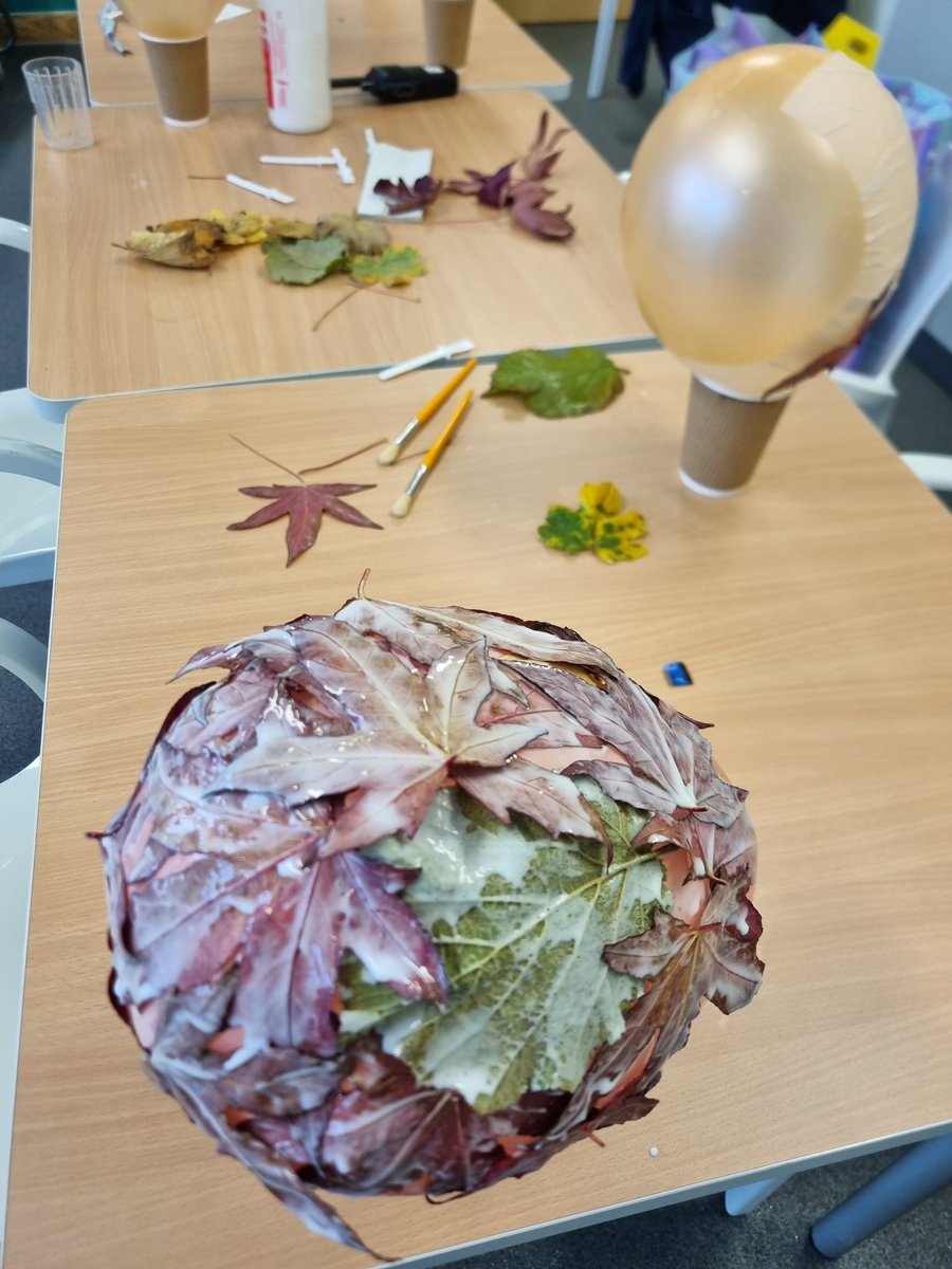 FJNFitness's tweet photo. Craft group making leaf bowls @sherwoodoaksmhu wards Elm and Beech. This was a lot trickier than we thought. Glueing leafs onto balloons. Patients and staff had fun doing this #crafts #keeplearning https://t.co/DO21WIMtQk