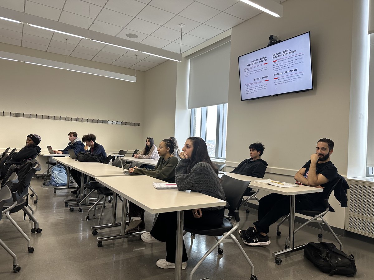 stjohnsartssci's tweet image. Thanks to all who joined our first Grad School Workshop! Next up: Components of the Application on Nov 21, 1:50 PM, DAC 209. Register: bit.ly/3NK1wV9.

#GraduateSchool #CollegeLife #Applying #LiberalArts #Science #Masters #Doctoral