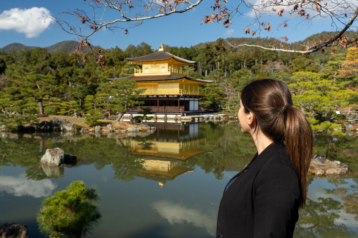 🇯🇵 So, wir sind dann mal bis Januar in #Japan 

Ich mache ein paar Insta Stories. Falls ihr Interesse habt, freue ich mich, wenn ihr mir da folgt 🥰

Kommt gerne mit: 
♥️instagram.com/jinnichiwa_/