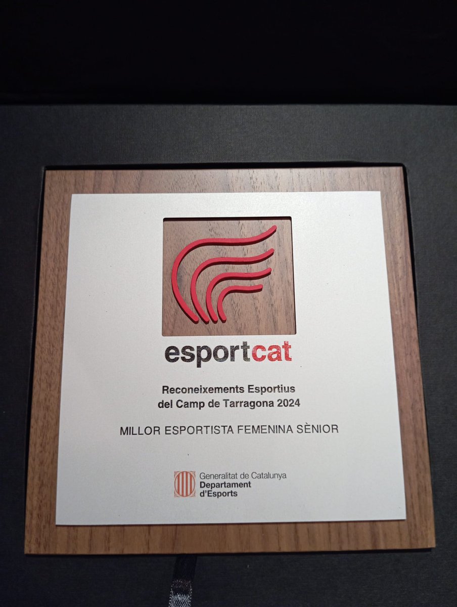 Avui reconeixement com a millor esportista femenina sènior (Màster) del Camp de Tarragona.  No és només una temporada, és una trajectòria. Gran Marta Camps Galí. Un premi molt merescut. Gràcies als que han pensat en ella.