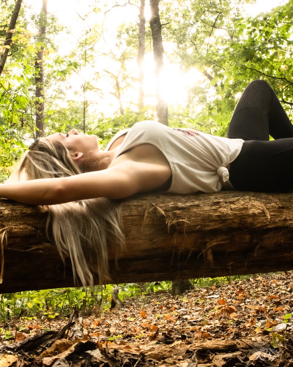 rdwalkerimages's tweet image. Throwback Thursday with images from my first shoot with @xmentholjuulpodx . Still a baby photographer and man, it’s people like her who just made me up my game over time because I wanted so bad to give them images they would be proud of.