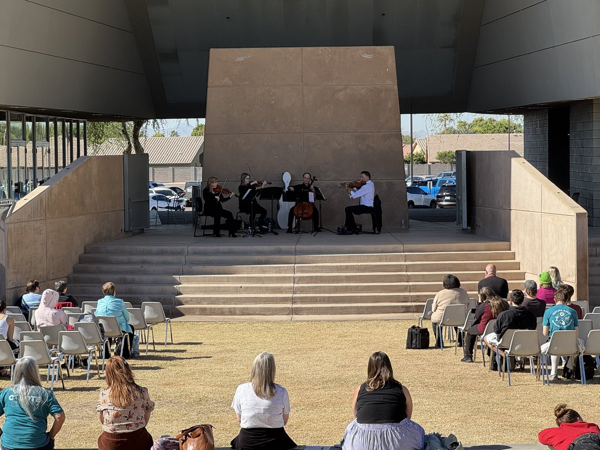 Beautiful day to see a live performance by the <a href="/PhoenixSymphony/">The Phoenix Symphony</a> at <a href="/chandlergilbert/">Chandler-Gilbert CC</a> this afternoon! Thank you to our CGCC Honors Program for making this event happen!