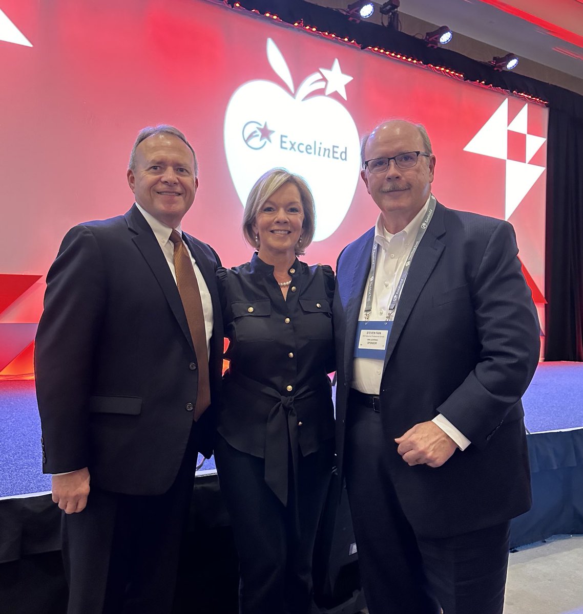 Great hanging out with my ⁦<a href="/WINLearning_/">WIN Learning</a>⁩ friends ⁦<a href="/Sfain7520/">Steve Fain</a>⁩ and CEO Teresa Chasteen-Dunn at ⁦<a href="/ExcelinEd/">ExcelinEd</a>⁩ #EIE24 ⁦<a href="/WorkReadiness/">National Work Readiness Council</a>⁩