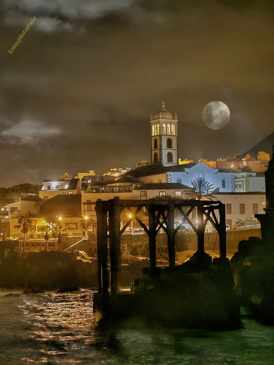 GARACHICO...Noche de luna llena....TENERIFE.