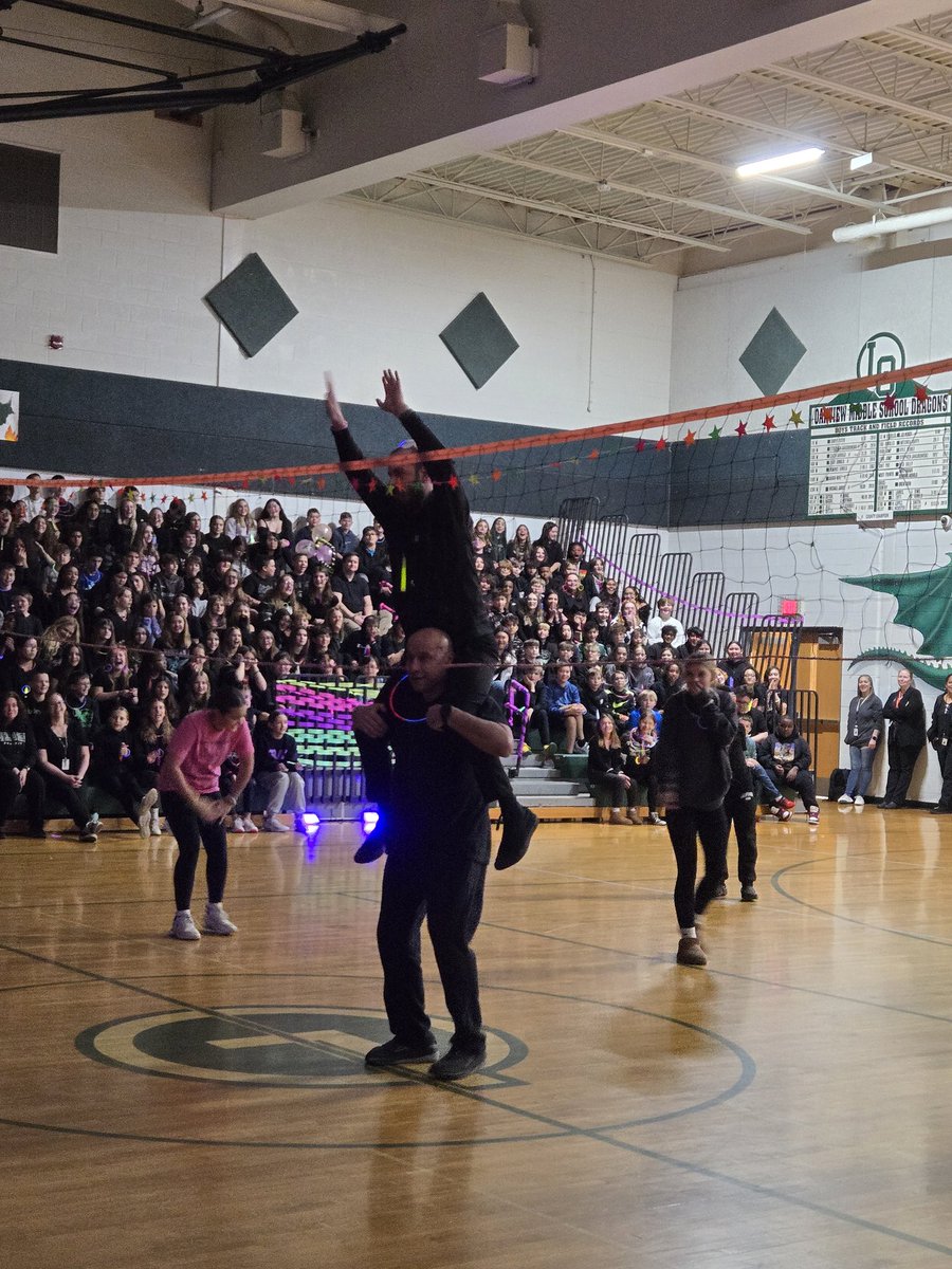 Sarah Weingartz tweet media