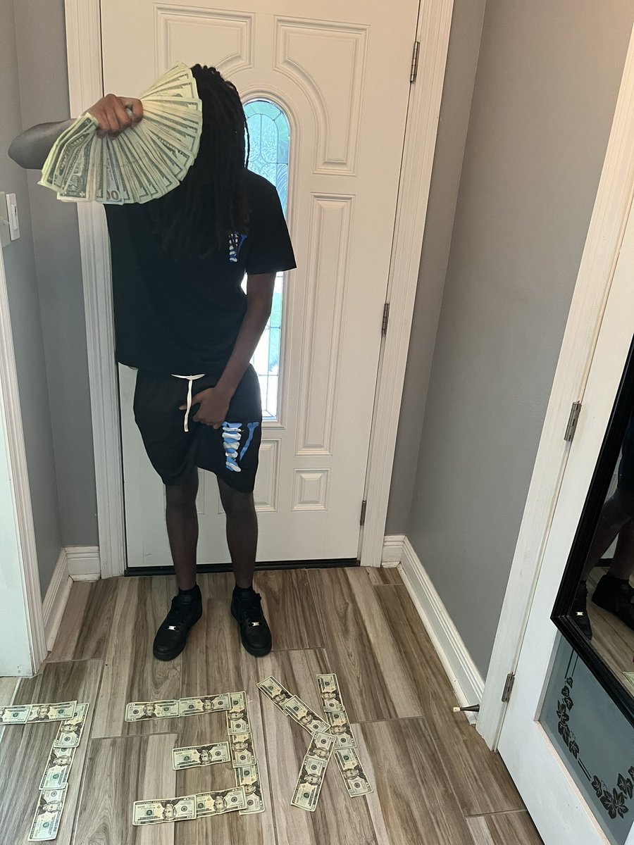 trapstar⭐️ tweet media