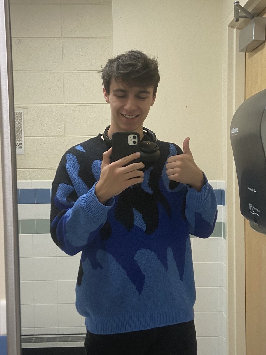 MkwNiko's tweet photo. Just completely bullshitted my way through a pop quiz and got an 80%! #NeverStudy #StudyingIsGay https://t.co/pcx98K41W0