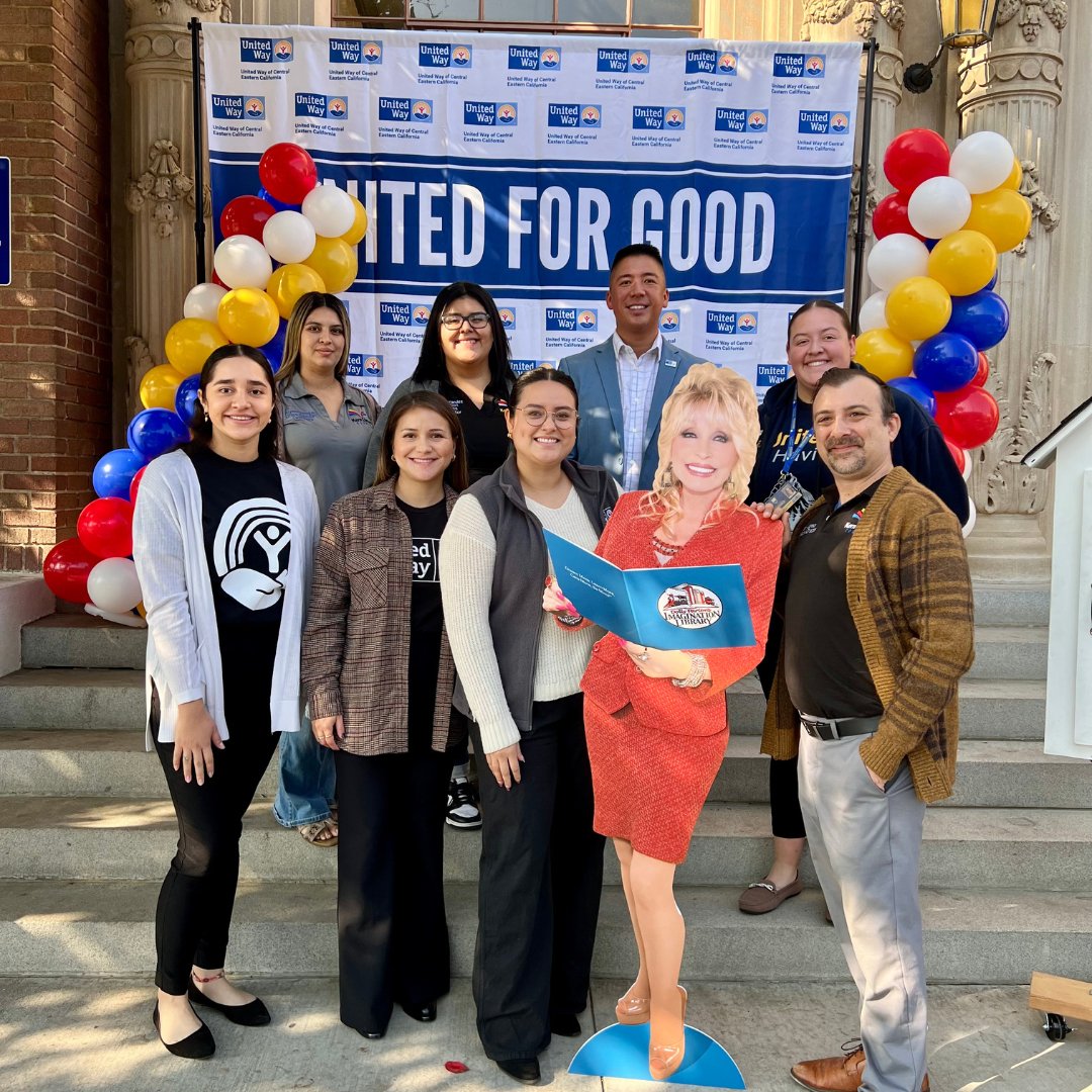 UnitedWayCEC's tweet photo. We would like to thank our staff and everyone that came out to support our Dolly Parton Imagination Library Press Conference! Happy to celebrate this partnership with the Kern Literacy Council. We truly appreciate the support from our community. ❤️💛💙 #UnitedForGood https://t.co/s02vtGL4mi