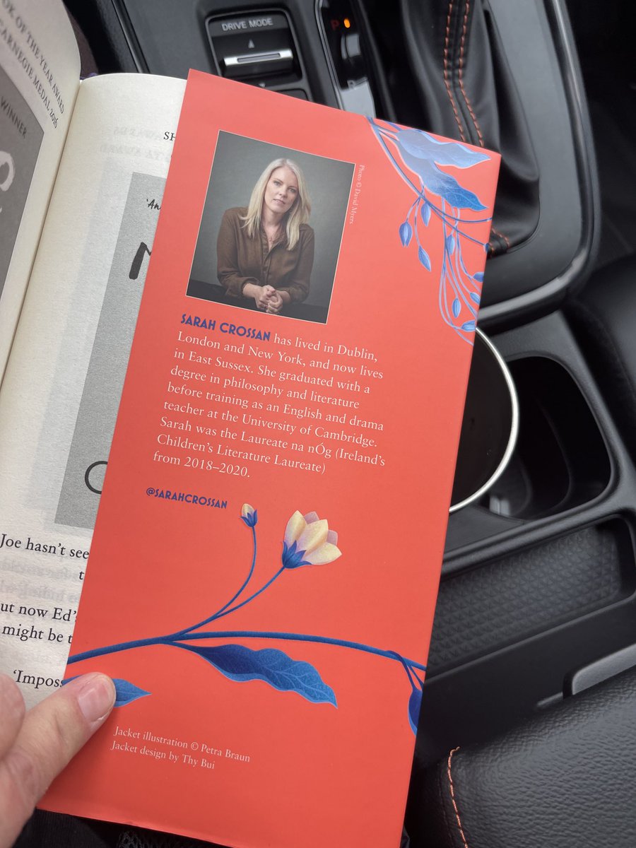 I was trying to wait until the 🇺🇸 release date, but just couldn’t wait 😉 Look at this beauty 🧡💙📖☘️ I can’t wait to dive into this beautiful novel ⁦<a href="/SarahCrossan/">Sarah Crossan</a>⁩ 🫶🏻