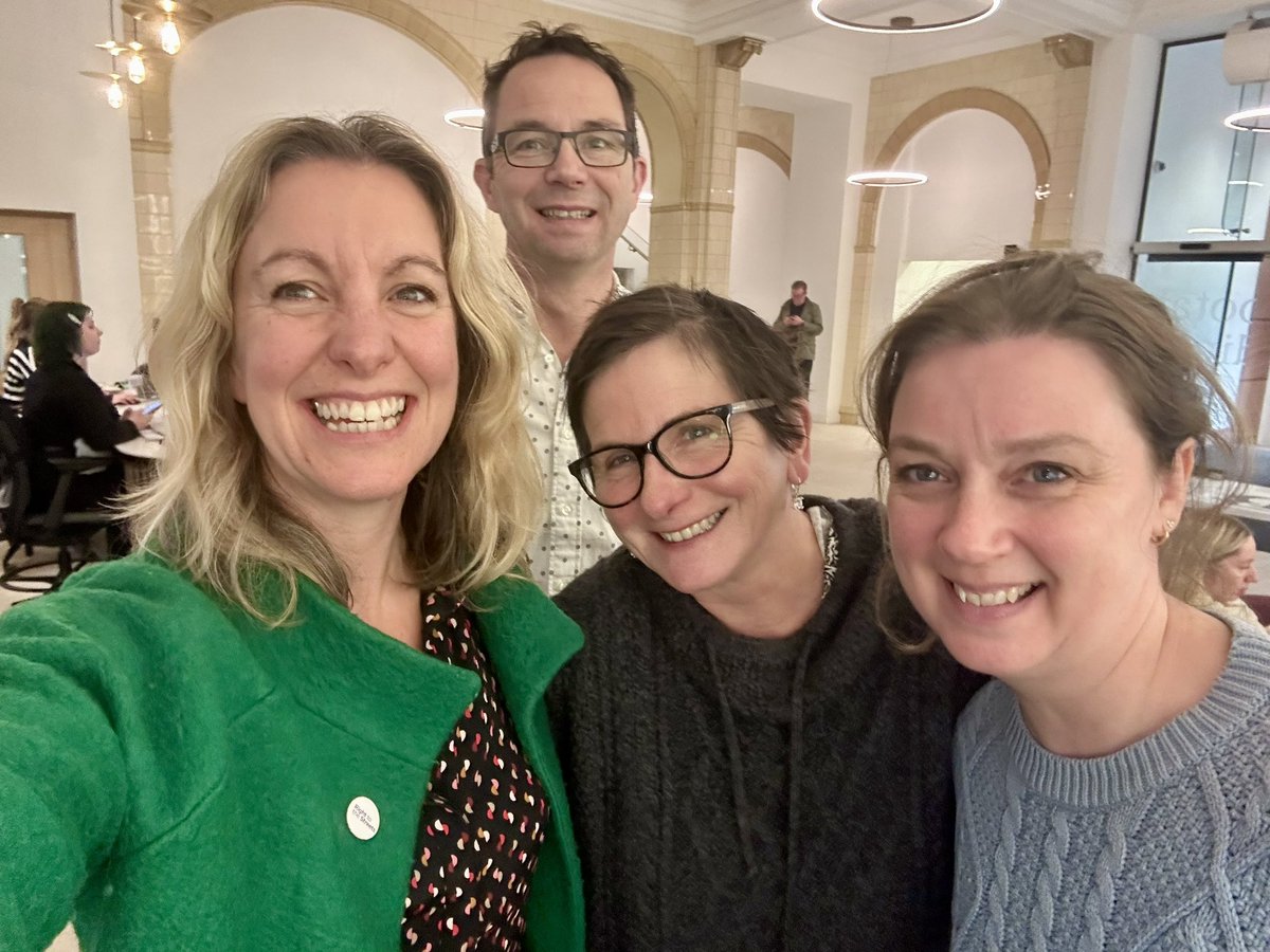 Eve Holt tweet media