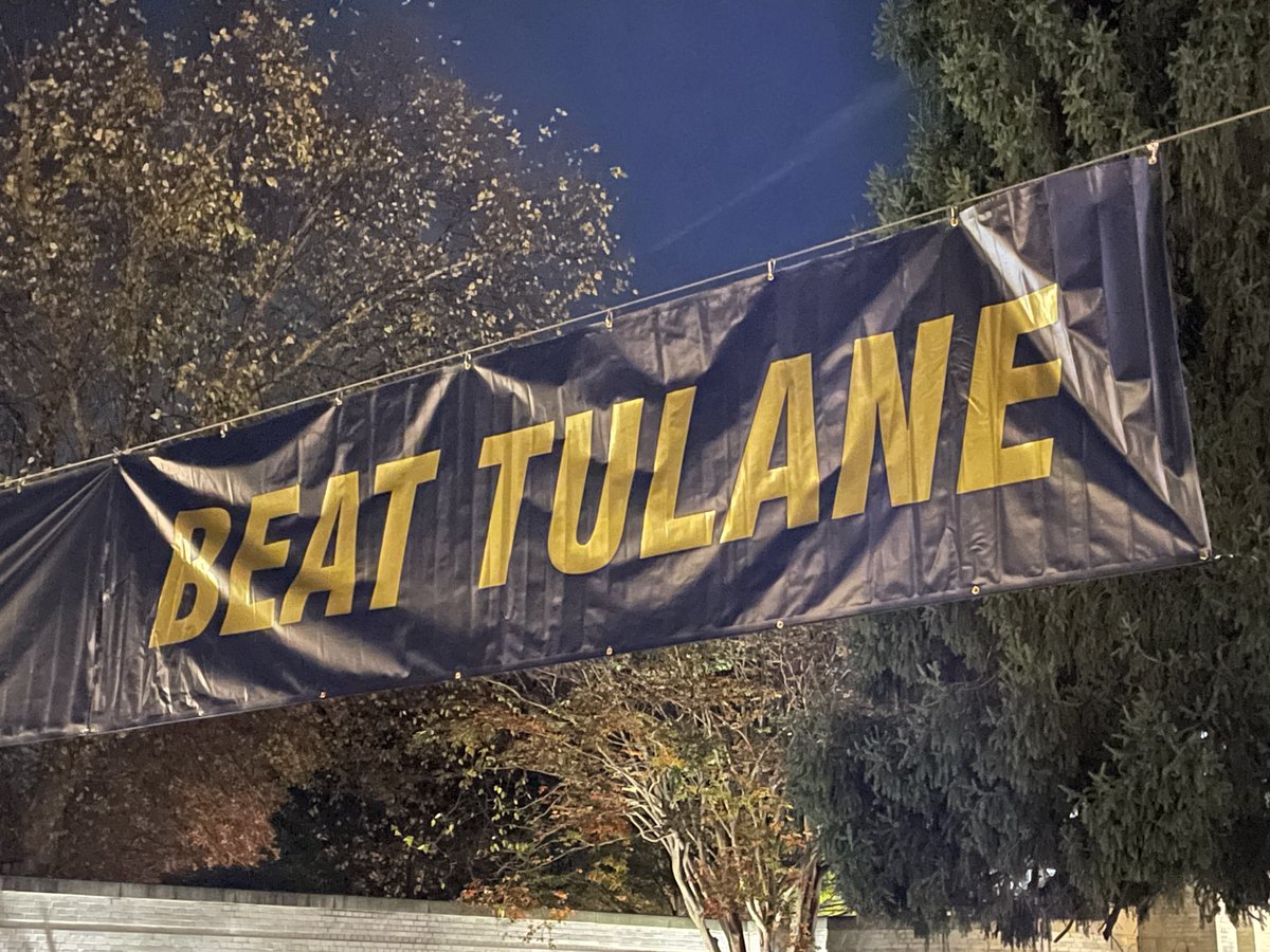 ScottWykoffWBAL's tweet photo. The mission is clear on the #Yard at @NavalAcademy as @NavyFB prepares to face #25 @GreenWaveFB w/all sorts of implications for #Mids & goal of an @American_Conf title! Navy-Marine Corps Stadium will be rockinโ Sat 12n
@NavyAthletics
@ScottStras
#GoPeteBeatCancer
#Pray4Pete https://t.co/AwHhQOrWJf