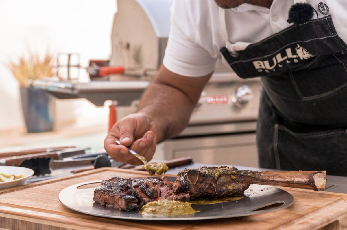 Mastering the art of outdoor cooking starts with the right tools. With Bull, every detail is designed for a premium grilling experience, from sear to serve. Taste the difference craftsmanship makes and elevate your al fresco dining to a new level of luxury✨