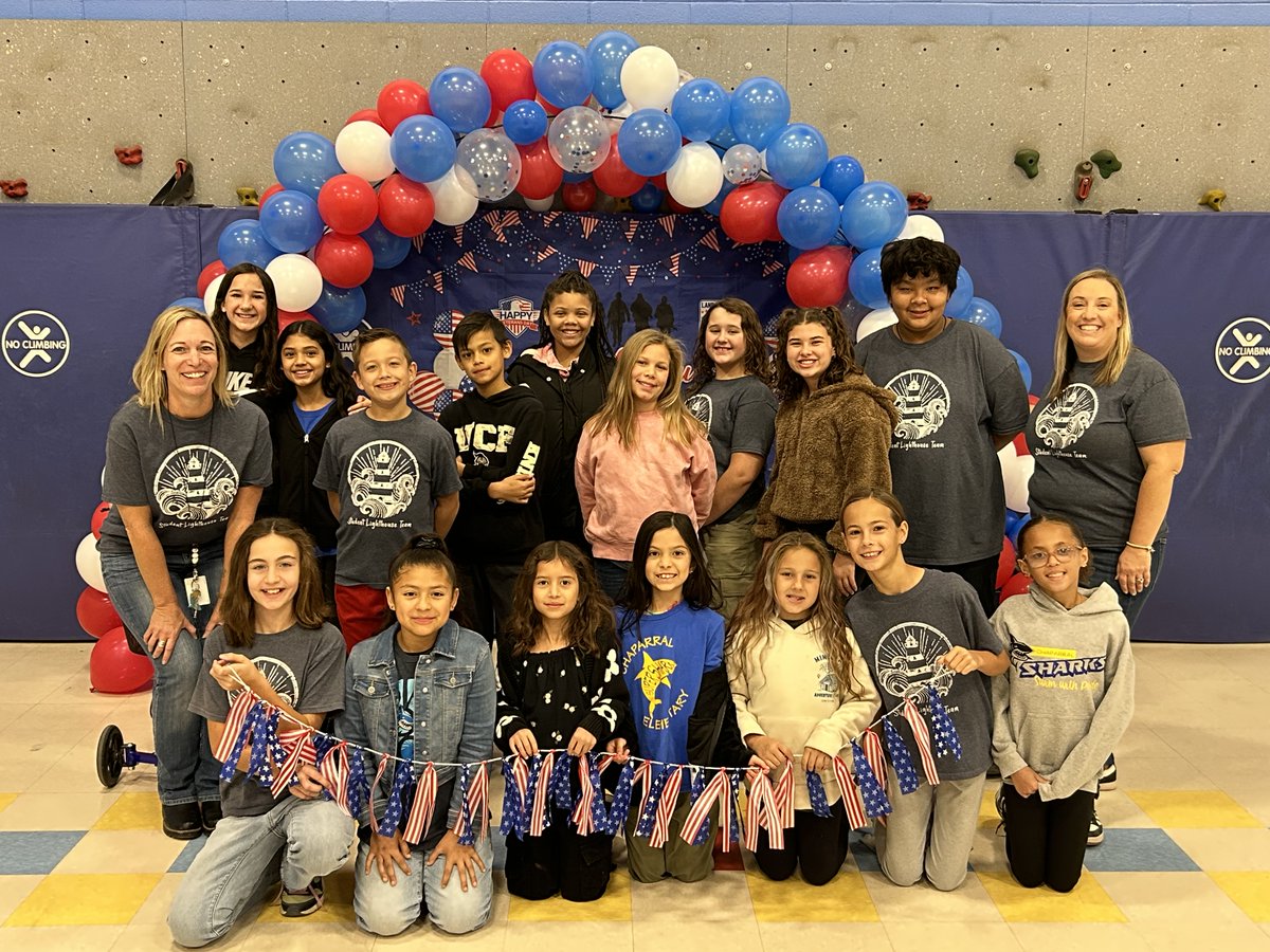 #HigleyHelps | Chaparral Elementary School hosted a Veterans Day Breakfast on Friday, November 8th, and it was a tremendous success! A big thank you to all the staff who pitched in to help our Student Lighthouse Leaders honor our veterans.💙 #VeteransDay