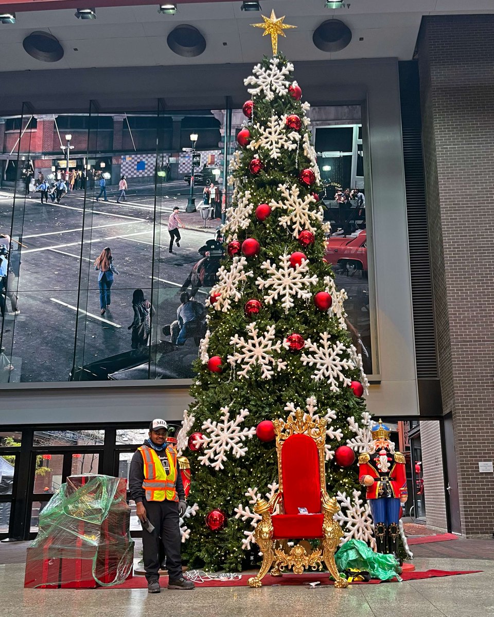 Christmas has arrived at the Woodwards Building! 🎄 Peter &amp; a team of EMBERS workers built this 30 ft tree in the lobby to spread the Christmas cheer 🎁