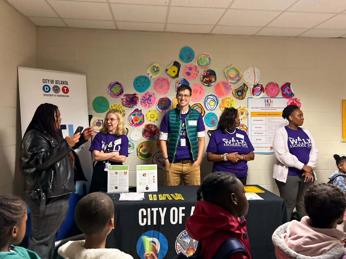 ATLDOT's tweet photo. ATLDOT celebrated Ruby Bridges Walk to School Day with students @HopeHillElem! We shared Rubyβs story of bravery, teaching students that, even at a young age, they have the power to make history!
#RubyBridgesWalktoSchoolDay #SafeRoutestoSchool #ATLDOT https://t.co/hNZWccZKqW
