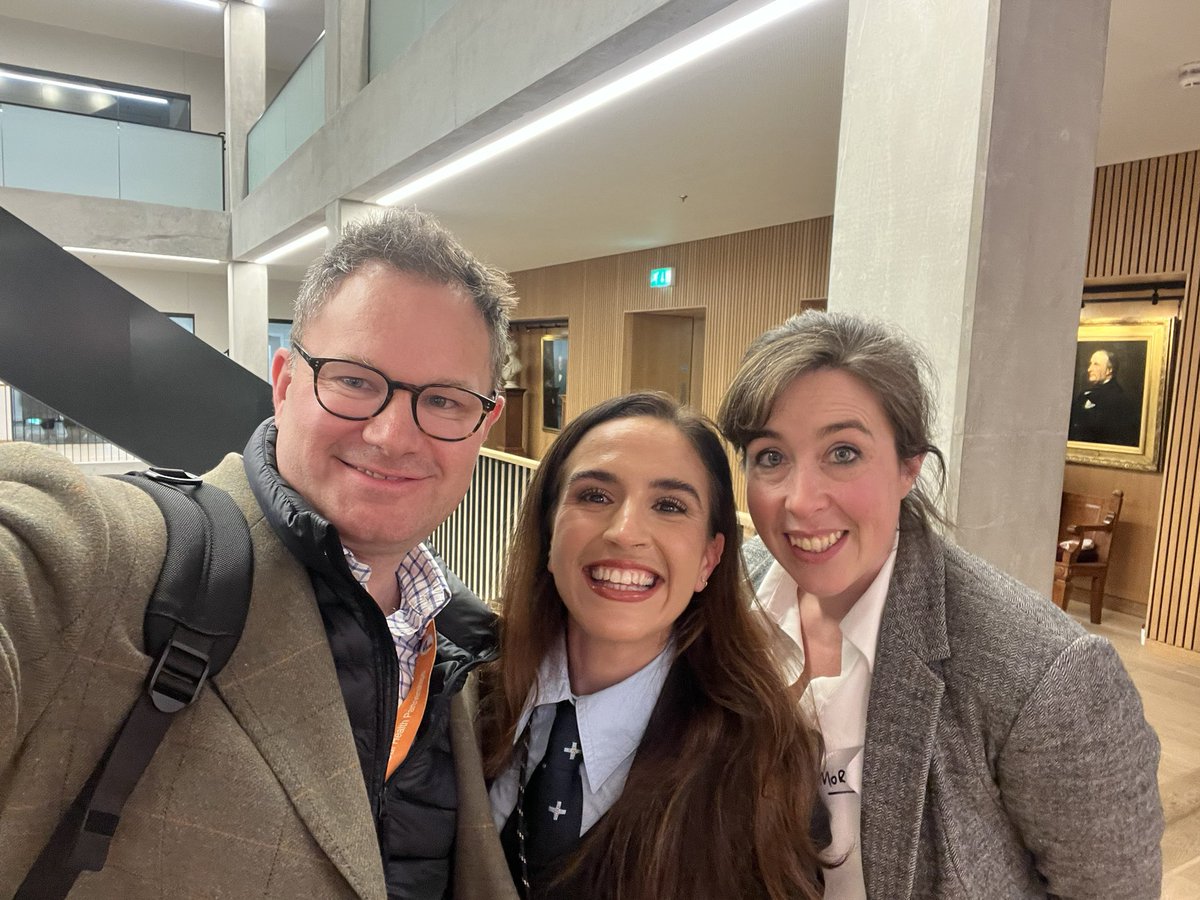 Pamela Garcia Pulido (@pamelagarciapul) on Twitter photo Incredibly honoured to be part of the women’s #ACL #ortho national steering group…giddy with excitement at what #collaboration can achieve…🙏🏻🙏🏻🙏🏻 to fellow clinicians, patients, relatives, <a href="/mbailey87/">Morgan Bailey</a> <a href="/steveskneesCAM/">Stephen McDonnell</a> <a href="/RCSnews/">The Royal College of Surgeons of England</a> <a href="/BritOrthopaedic/">BOA</a> 10 🔝👩🏽🔬❓ Incredibly honoured to be part of the women’s #ACL #ortho national steering group…giddy with excitement at what #collaboration can achieve…🙏🏻🙏🏻🙏🏻 to fellow clinicians, patients, relatives, <a href="/mbailey87/">Morgan Bailey</a> <a href="/steveskneesCAM/">Stephen McDonnell</a> <a href="/RCSnews/">The Royal College of Surgeons of England</a> <a href="/BritOrthopaedic/">BOA</a> 10 🔝👩🏽🔬❓