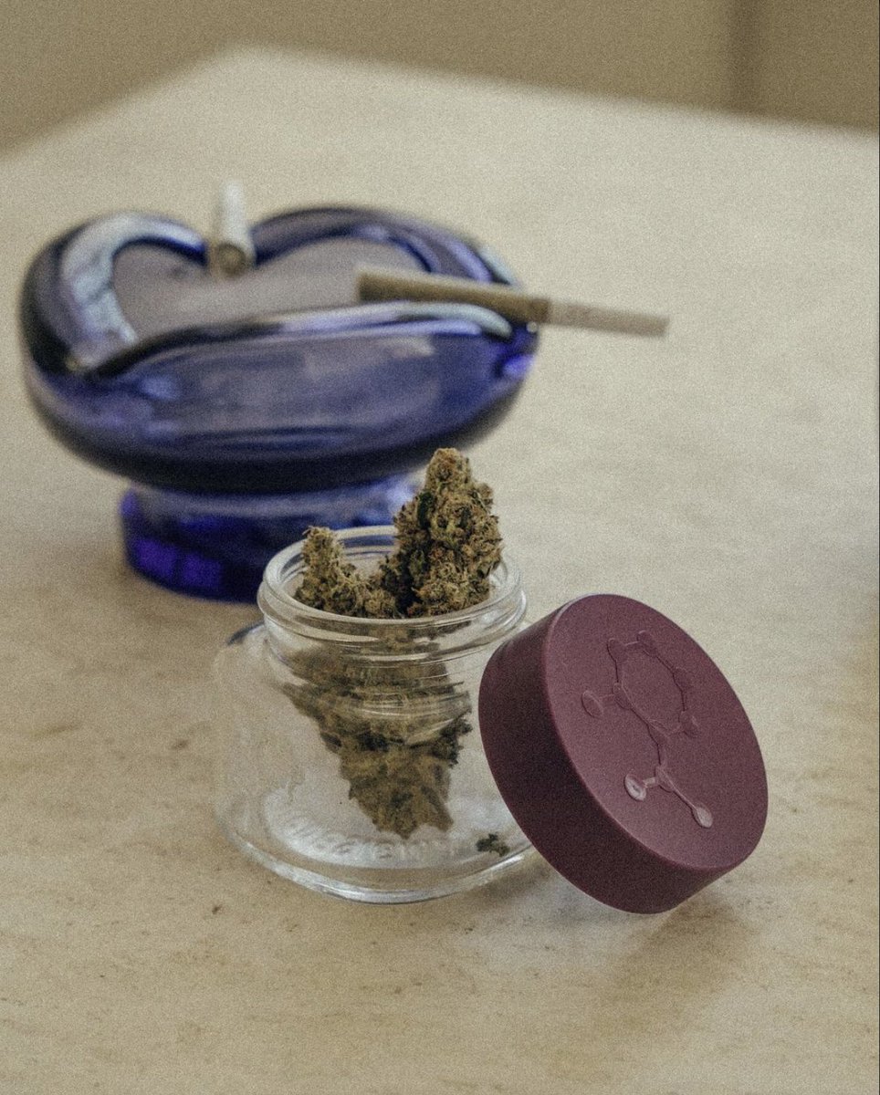 cultivate_lv's tweet image. A sesh waiting to happen! 🙂‍↔️ @_THCDesign 

#LasVegas #CannabisCommunity #THCDesign
Keep out of reach of children. For use only by adults 21 years of age and older.