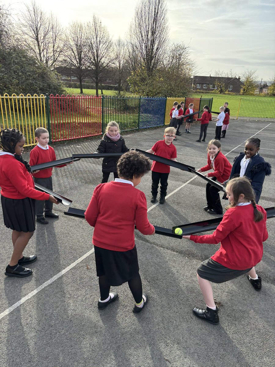 Laura Higgins tweet media