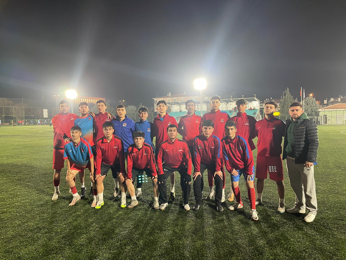 spor_ankar25535's tweet photo. U 18 TAKIMIMIZ YENİ SEZONA HAZIRLIK MAÇLARI İLE DEVAM EDİYOR https://t.co/syAAQP858A