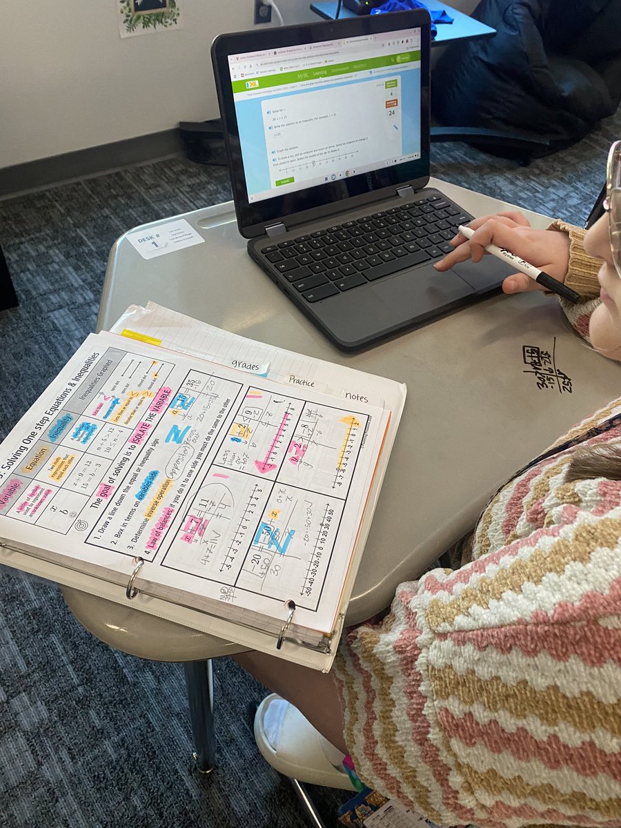 MathWithRansom's tweet image. 📚🎒 In our double staffed math class, teamwork makes the dream work! Simultaneous whole group and small group to benefit all! Collaboration + support = math success! 🧮✨ #MathClass #TeamTeaching #KMSCougarPRIDE