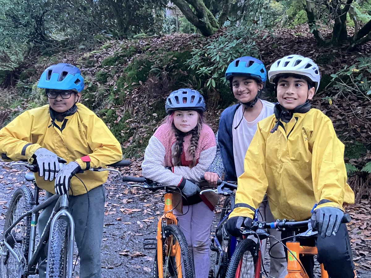 Group 4 were out cycling for their last activity. Great skill and control by everyone. Well done!