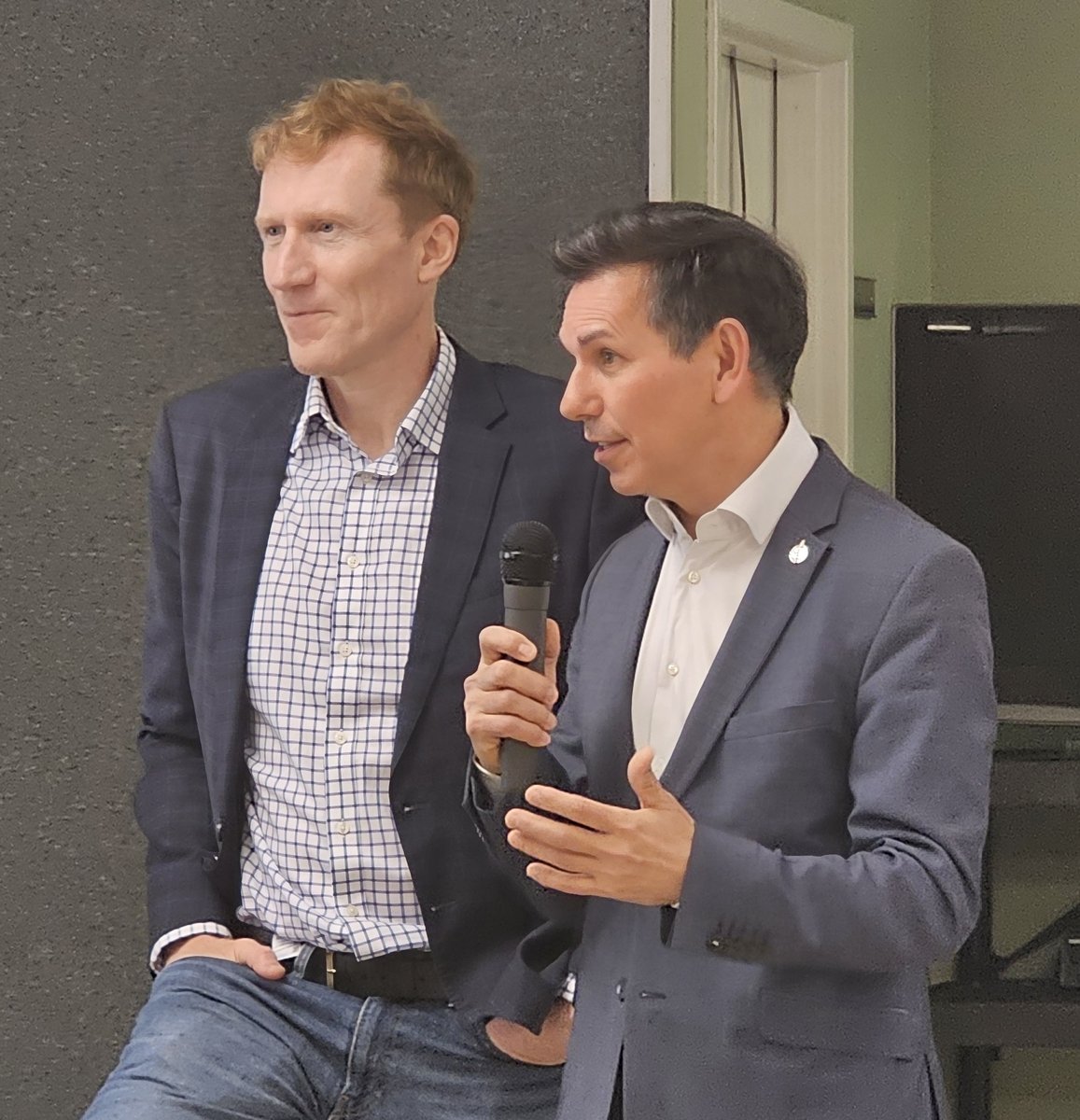 NCPTweets's tweet image. IRCC Minister, Marc Miller and Mississauga East—Cooksville MP, Peter Fonseca visited us today! It was great to showcase our programs &amp;amp; services and have the chance for our students to ask questions. We thank them both for coming!

#marcmiller #marcmillervillemarie #peterfonseca