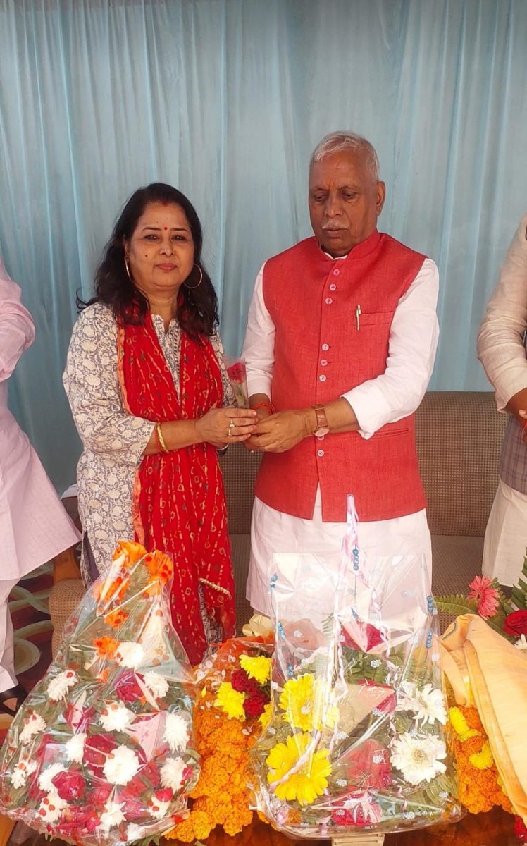 CPPandeybjp's tweet photo. पूर्व प्रदेश अध्यक्ष भाजपा निवर्तमान सांसद गार्जियन आदरणीय dr रमापति राम त्रिपाठी जी को जन्मदिन की बहुत बधाई शुभकामनाएं @BJP4UP @myogiadityanath @ramapti https://t.co/7ew3hcTG5U