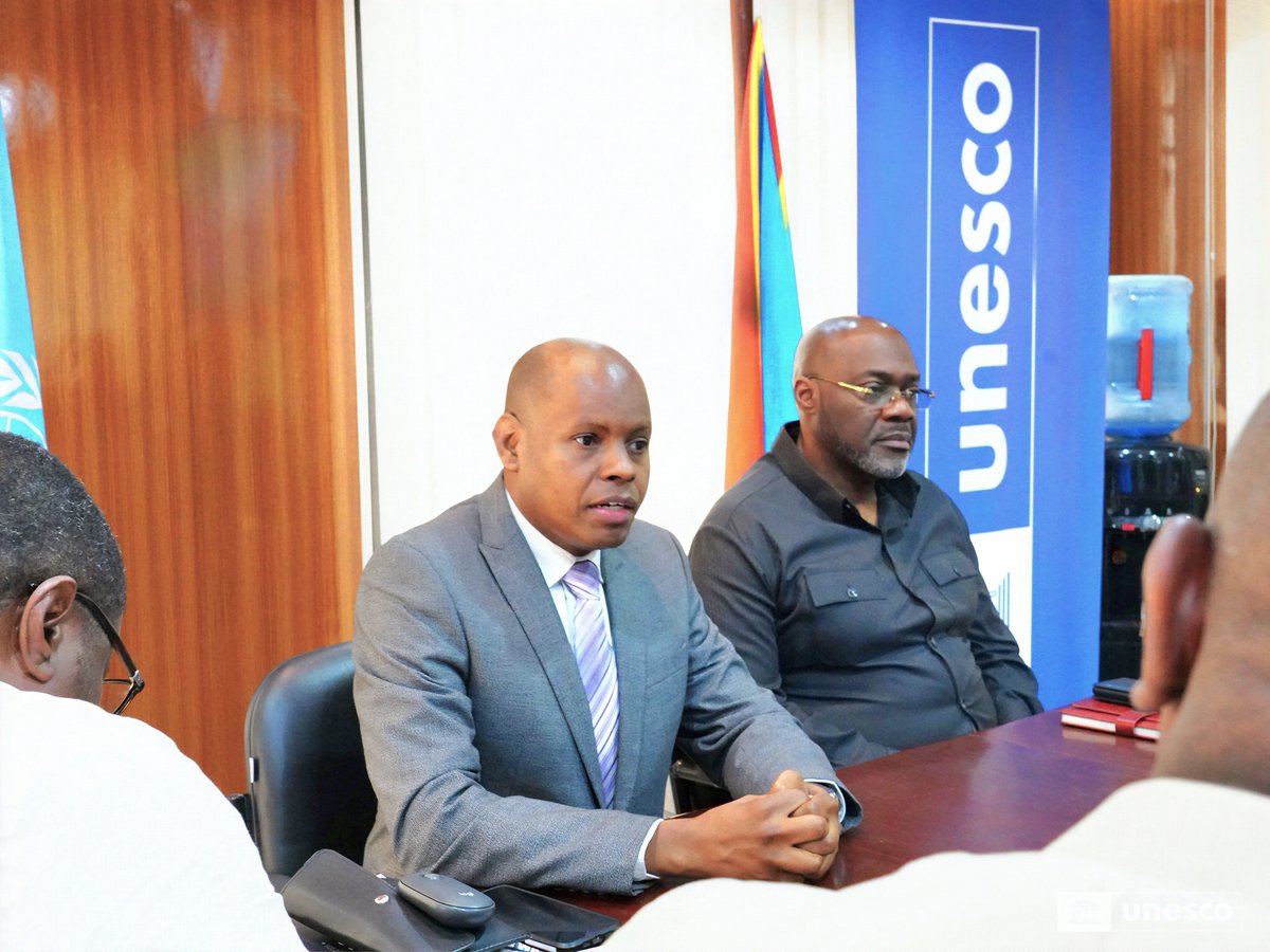 UNESCOKinshasa's tweet photo. 🔸#UNESCO a abrité l’atelier de renforcement du personnel de l’Institut des Musées Nationaux du Congo (#IMNC) sur la gouvernance des musées.
🔸Du 12-13/11, 20 délégués représentant les directions de l’IMNC, ont identifié les besoins et défis auxquels est confrontée l'institution. https://t.co/Hotl1mgjaz