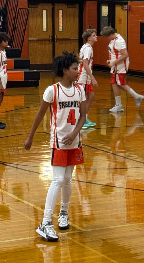 2nd home game 
16pts 5ast 3reb